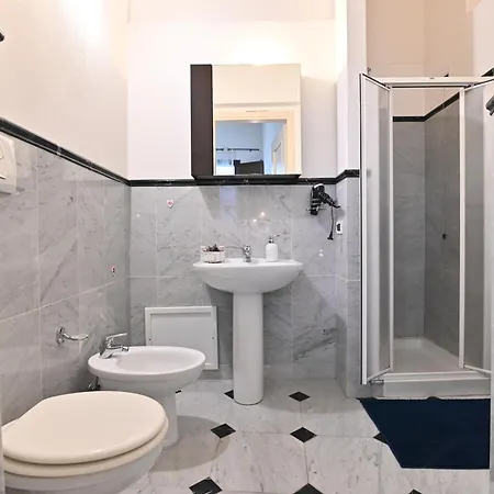 Izzhome Elegance 칼리아리