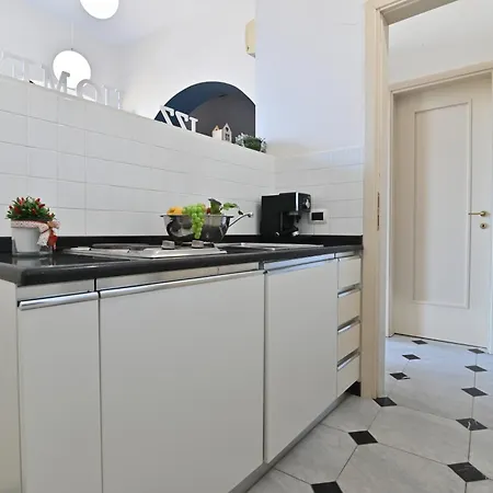 Izzhome Elegance Apartmán