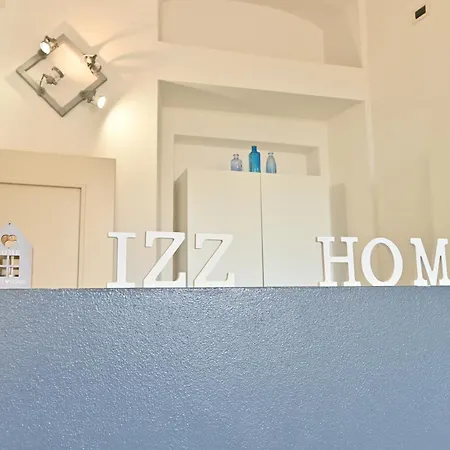 Izzhome Elegance Apartman