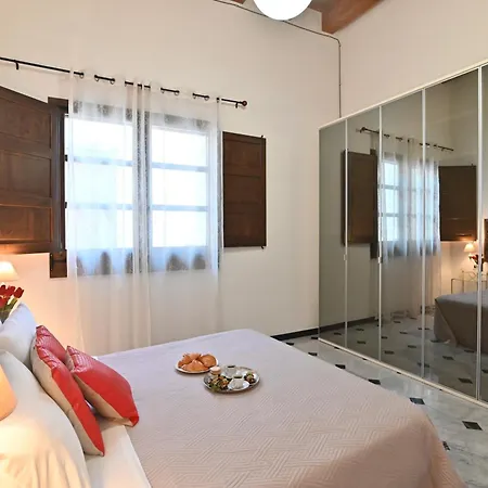 Izzhome Elegance Lejlighed