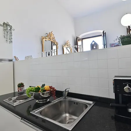 Izzhome Elegance * Cagliari